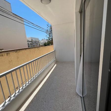 خليج سانت بول Modern Economy 2 Bedroom Apartment المظهر الخارجي الصورة