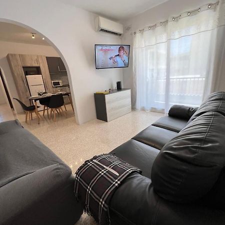خليج سانت بول Modern Economy 2 Bedroom Apartment المظهر الخارجي الصورة
